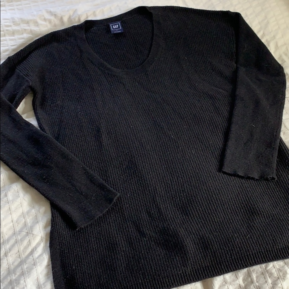 Black GAP Long Sleeve Scoop Neck Sweater